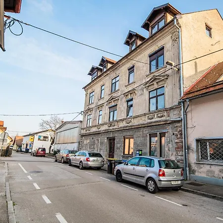 Apartment A1 *