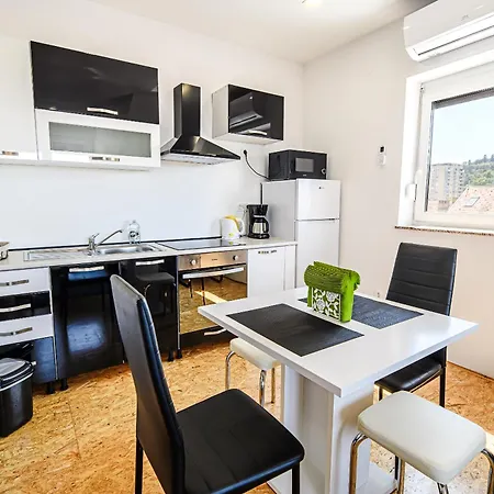 A1 Apartament *