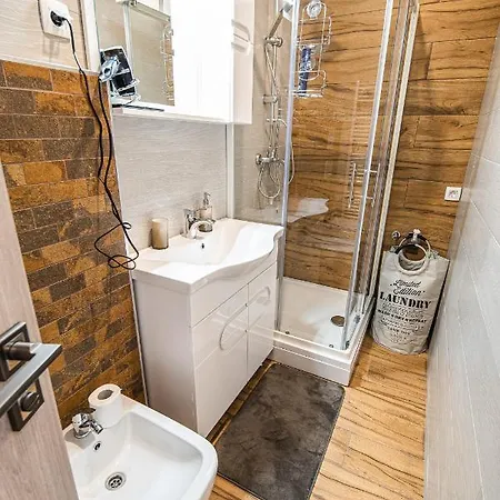 Apartament A1 *